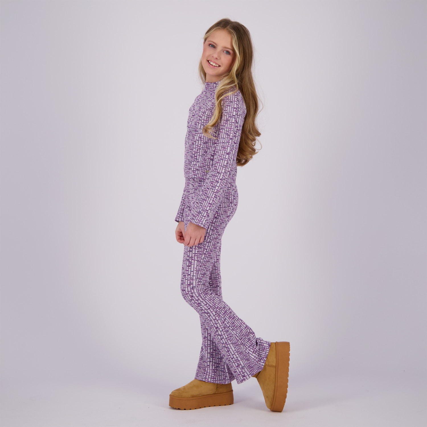 Vingino high waist flared broek Sindry met all over print lila