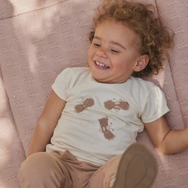Dirkje meisjes T-shirt off white bijtjes