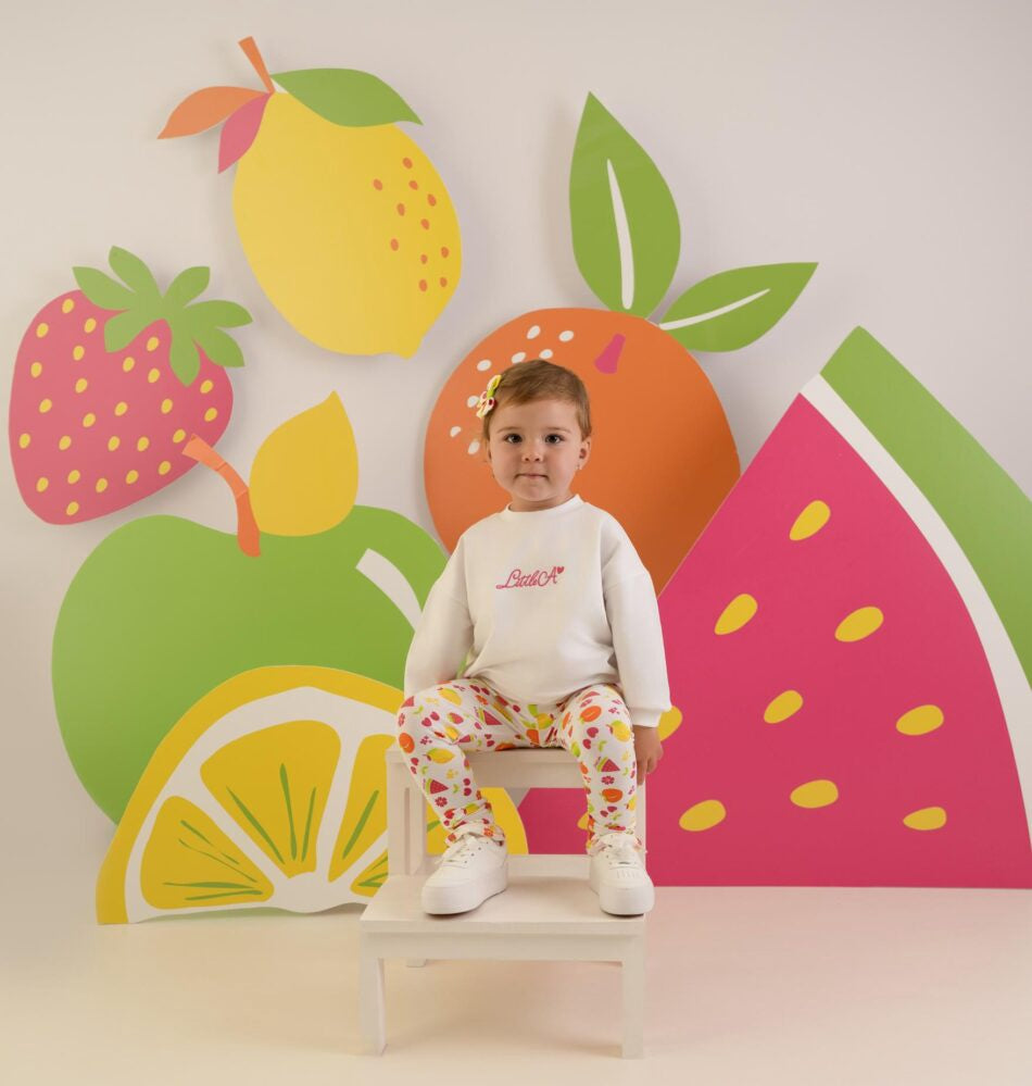 Little A Polly sweater legging set met fruit print (Bright White)